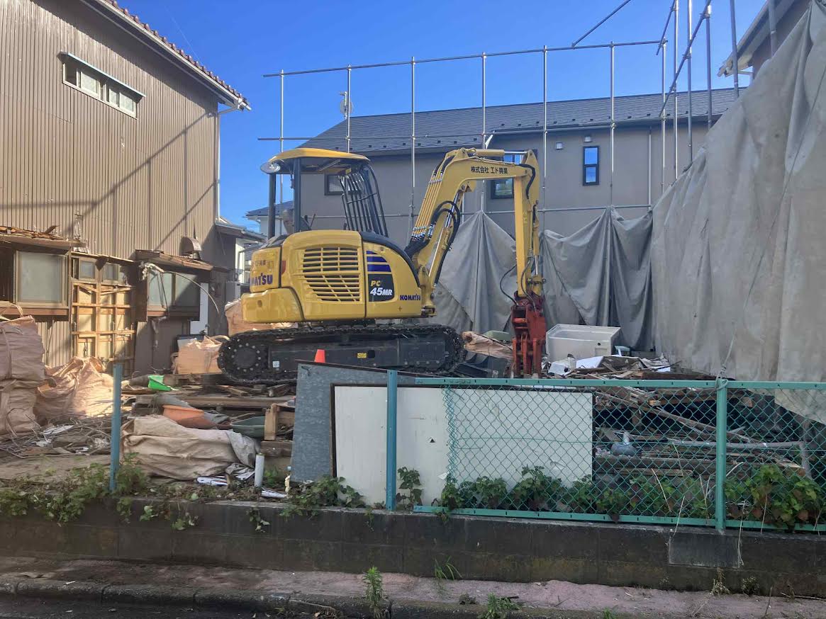 2025/08/30の解体状況：上屋重機解体　左棟