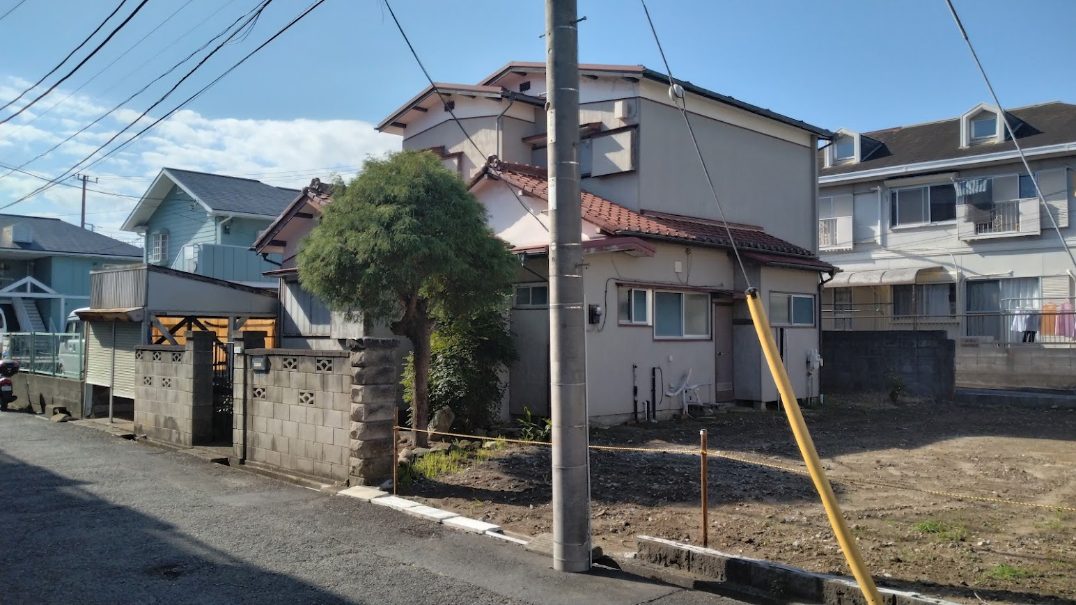 難易度：★★☆☆☆<br>住宅解体：木造瓦葺２階建（木板＋パネル貼り、ヌノ基礎）<br>エリア：神奈川県横浜市金沢区