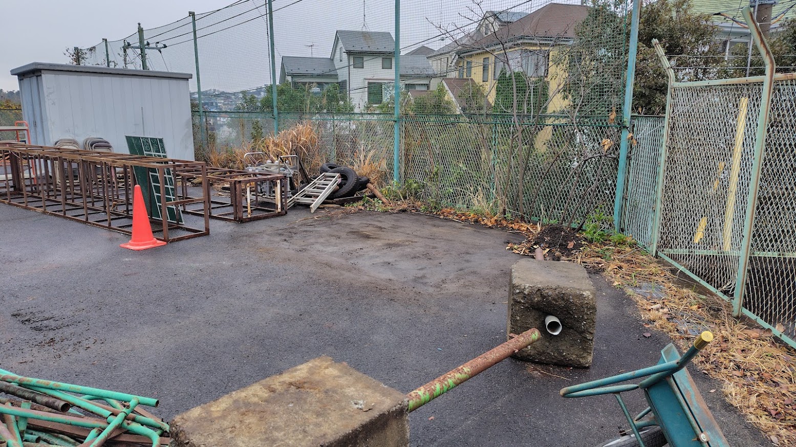 2025/12/26の解体状況：撤去完了・清掃完了