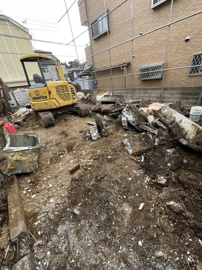 2025/04/02の解体状況：基礎撤去状況