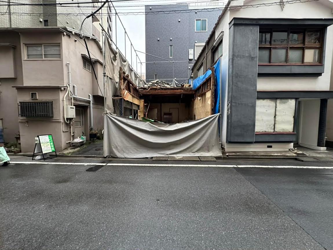 2026/05/25の解体状況：２階手壊し解体