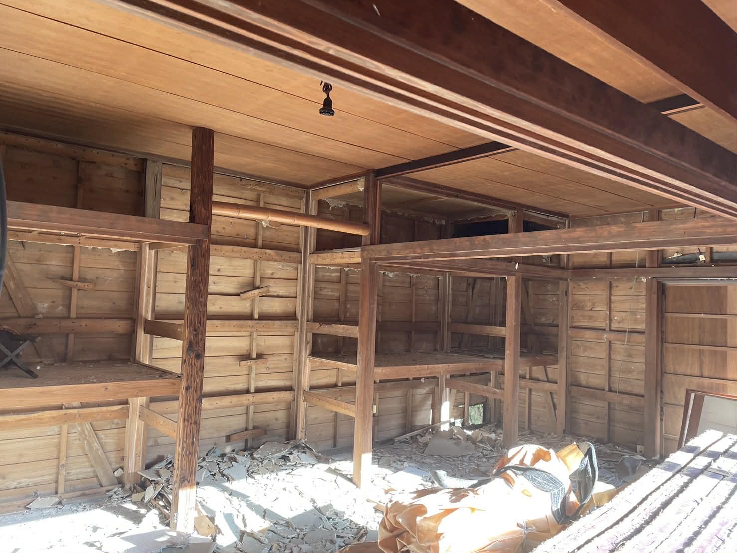 2026/04/20の解体状況：内装解体