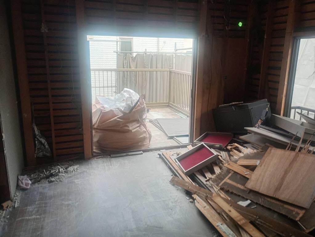 2025/02/15の解体状況：内装解体