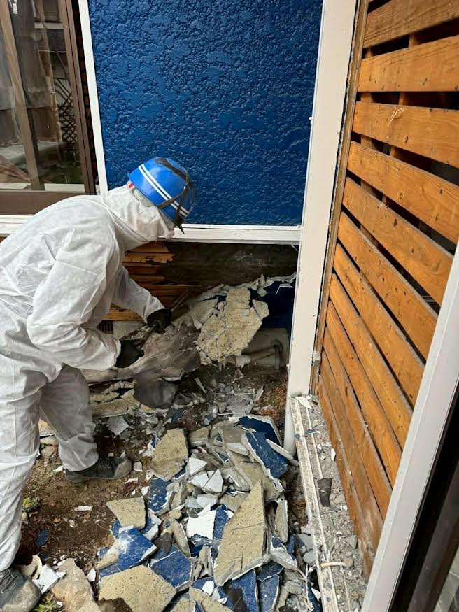 2026/03/20の解体状況：アスベストレベル３撤去、１養生、２湿潤化、３保護具着用、４手壊し、５分別適正処理