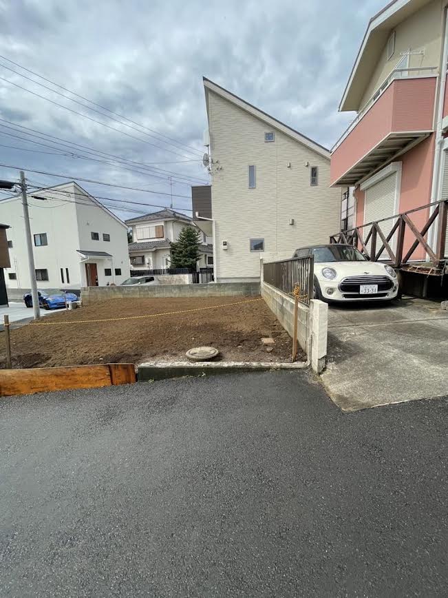 2024/11/04の解体状況：掘削スケルトン、整地