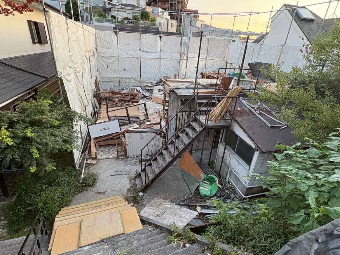 2026/01/06の解体状況：１階人力壊し