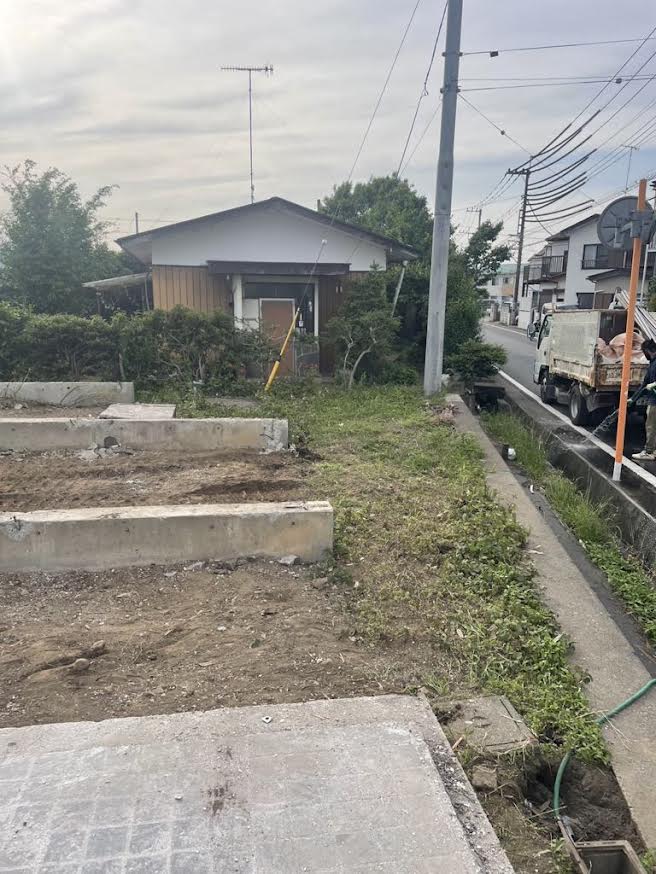 2025/10/01の解体状況：独立したヌノ基礎