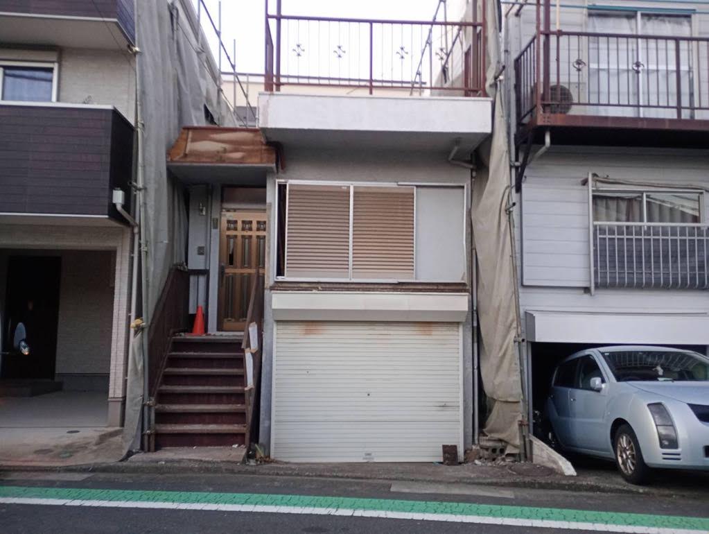 2025/11/01の解体状況：２階手壊し完了